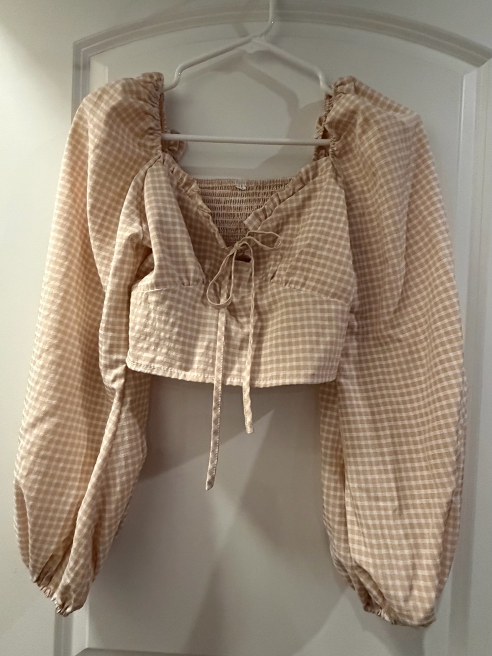 Women’s Beige Gingham Peasant Crop Top - Brand: